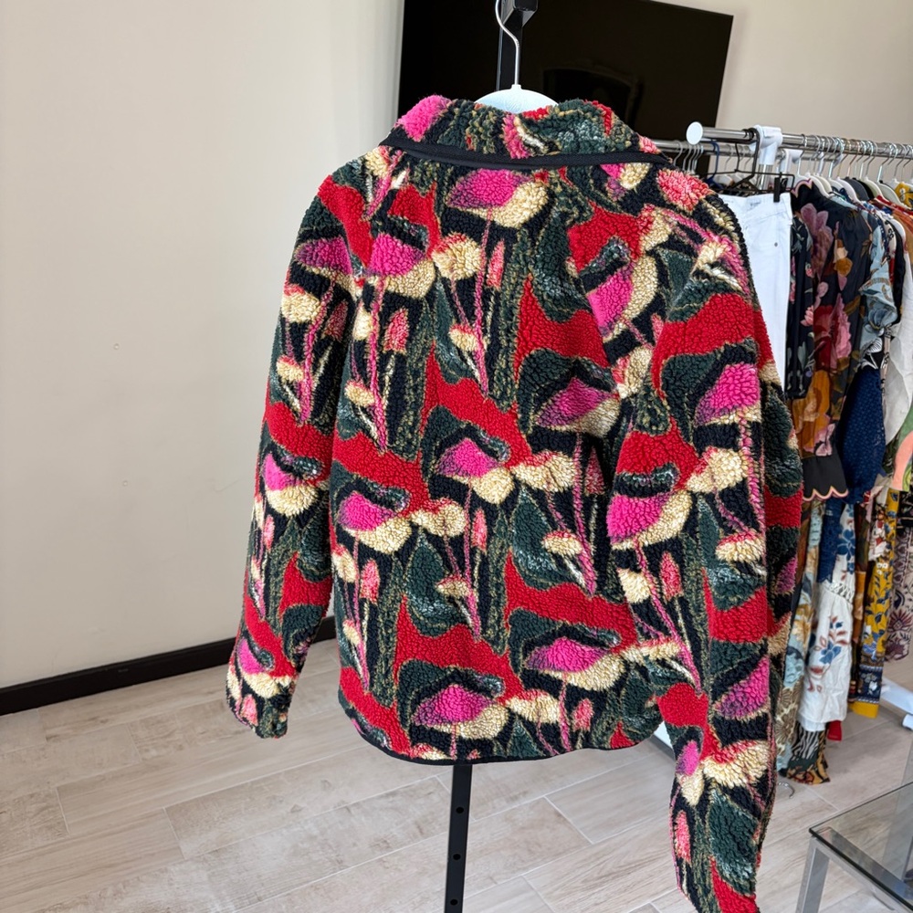 Farm Rio: Black Wild Mushrooms Fleece
Bomber Jacket - Picture 7 of 13